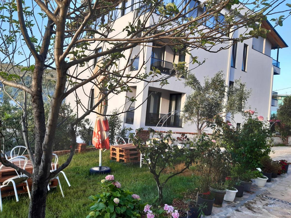 Villa Zotaj 卡萨米尔 外观 照片